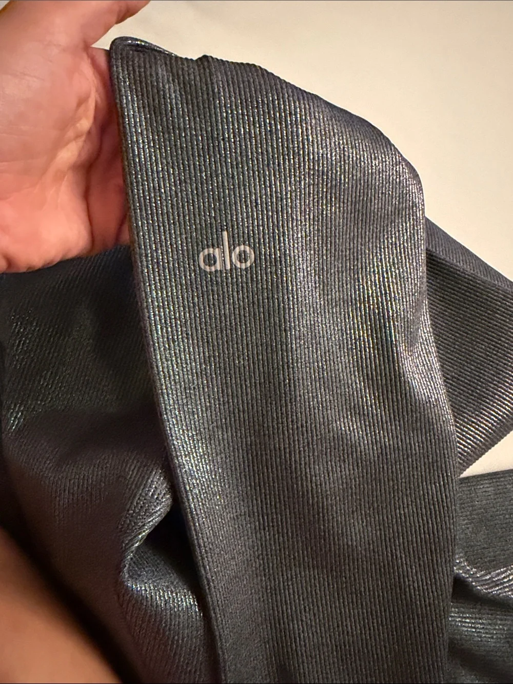 ALO yoga high waist Ribbed Shimmery iridescent teal Legging size small  MSRP$128